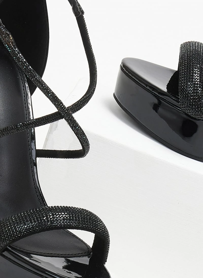 The Fashion Project Πέδιλα με στρας και φιάπα - Μαύρο 5 The Fashion Project Πέδιλα με στρας και φιάπα - Μαύρο - Image 5