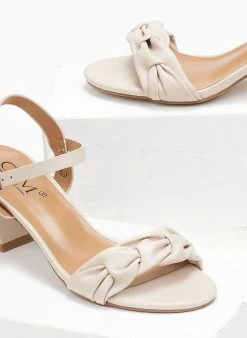 The Fashion Project Πέδιλα με χαμηλό τακούνι - Μπεζ -The Fashion Project κατάστημα pedila me xamilo takouni 111397 s3vi