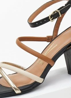 Πέδιλα με μπαρέτα Crossover Vizzano 6262.1001 - Μαύρο -The Fashion Project κατάστημα pedila me xiasti lourakia vizzano 62621001 106426 e7yn