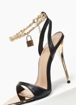 The Fashion Project Πέδιλα με μπαρέτα αλυσίδα - Μαύρο -The Fashion Project κατάστημα pedila mutera me metallika stoixeia 110761 4epx