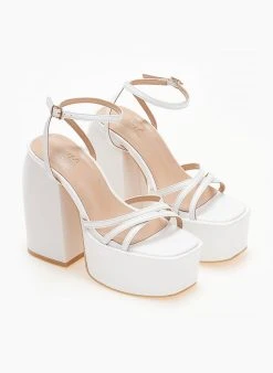 The Fashion Project Πέδιλα με φιάπα και Crossover λουράκια - Λευκό -The Fashion Project κατάστημα pedila platform me mpareta 103654 74rk