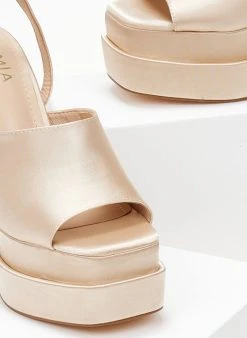 The Fashion Project Πέδιλα με φιάπα υφασμάτινα - Μπεζ -The Fashion Project κατάστημα pedila platform saten me fardia fasa 103892 oke8