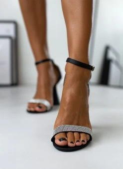 The Fashion Project Πέδιλα με μπαρέτα και στρας - Μαύρο -The Fashion Project κατάστημα pedila saten me idiaitero takouni 107241 tj69