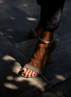 The Fashion Project Πέδιλα με μπαρέτα και στρας - Σομόν