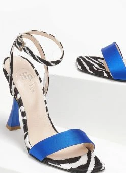 Πέδιλα με μπαρέτα και Print Tfp - Μπλε -The Fashion Project κατάστημα pedila saten me mpareta kai print tfp 110924 9u5k