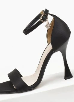 Πέδιλα με μπαρέτα σατέν Tfp - Μαύρο 6 Πέδιλα με μπαρέτα σατέν Tfp - Μαύρο -The Fashion Project κατάστημα pedila saten me mpareta tfp 111236 rjei