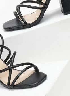 The Fashion Project Πέδιλα σε μεταλλικά χρώματα - Μαύρο -The Fashion Project κατάστημα pedila se metallika xrwmata 110594 h9uf