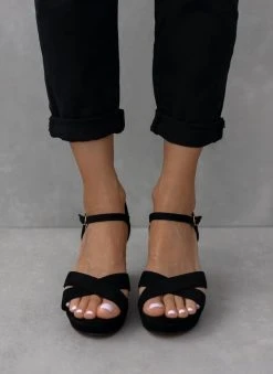 The Fashion Project Πέδιλα Suede με μπαρέτα - Μαύρο -The Fashion Project κατάστημα pedila suede me mpareta 111501 m9ts