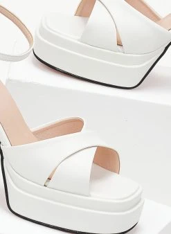 Πέδιλα με φιάπα Crossover Tfp - Λευκό -The Fashion Project κατάστημα pedila tfp me xiasti fases 103929 xonj