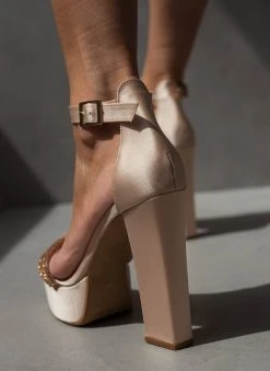 Πέδιλα με φιάπα και στρας υφασμάτινα Tfp - Nude -The Fashion Project κατάστημα pedila tfp saten me strass kai fiapa 100657 wxpp