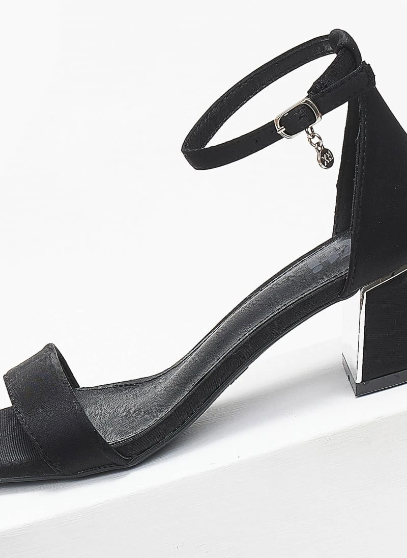 Xti Footwear Πέδιλα με μπαρέτα υφασμάτινα Xti 140937 - Μαύρο 4 Xti Footwear Πέδιλα με μπαρέτα υφασμάτινα Xti 140937 - Μαύρο - Image 4