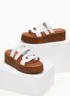 Flatforms δερμάτινα με ανοίγματα Estil - Λευκό -The Fashion Project κατάστημα platformes dermatines estil me anoigmata 104937 cplw