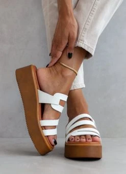 Flatforms δερμάτινα με ανοίγματα Estil - Λευκό -The Fashion Project κατάστημα platformes dermatines estil me anoigmata 104937 pjgf