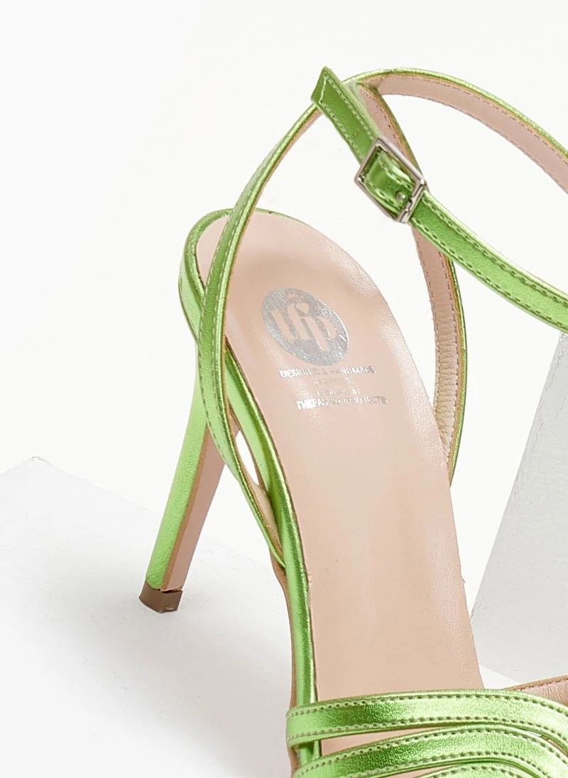 Πέδιλα με μπαρέτα σε μεταλλικές αποχρώσεις Tfp - Λαχανί 8 Πέδιλα με μπαρέτα σε μεταλλικές αποχρώσεις Tfp - Λαχανί - Image 8