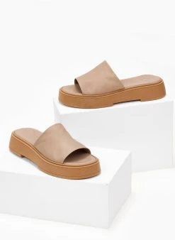 Flatforms δερμάτινα με φαρδιά φάσα Iris Sandals - Μπεζ -The Fashion Project κατάστημα sandalia dermatina iris me fardia fasa 103847 eak5