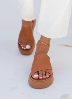 Flatforms δερμάτινα Crossover Iris Sandals - Ταμπά