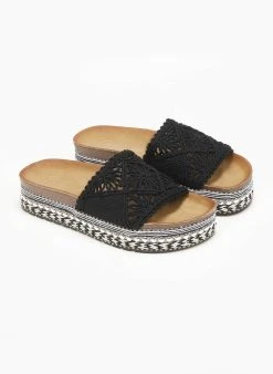 The Fashion Project Σανδάλια με Crochet φάσα και πέρλες - Μαύρο -The Fashion Project κατάστημα sandalia me crochet fasa kai perles 111720 98ar