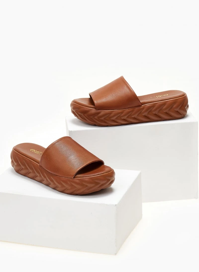 Flatforms δερμάτινα με σχέδιο στη σόλα Estil - Ταμπά 4 Flatforms δερμάτινα με σχέδιο στη σόλα Estil - Ταμπά - Image 4