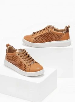Sneakers δερμάτινα με διάτρητο σχέδιο Carmela 160797 - Κάμελ -The Fashion Project κατάστημα sneakers dermatina me diatrito sxedio carmela 1607 110310 nftp