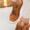 Sneakers δερμάτινα με διάτρητο σχέδιο Carmela 160797 - Κάμελ