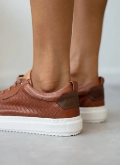 Sneakers δερμάτινα με Pattern Carmela 160214 - Ταμπά -The Fashion Project κατάστημα sneakers dermatina me pattern carmela 160214 105616 9958