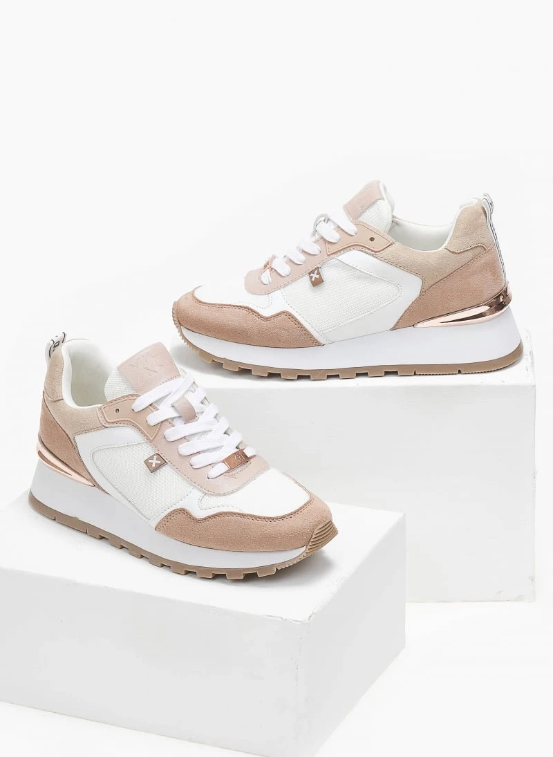 Xti Footwear Sneakers με μεταλλικά στοιχεία Xti 140870 - Nude 3 Xti Footwear Sneakers με μεταλλικά στοιχεία Xti 140870 - Nude - Image 3