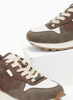 Xti Footwear Sneakers με μεταλλική λεπτομέρεια Xti 140315 - Τάουπε -The Fashion Project κατάστημα sneakers me metalliki leptomereia xti 140315 106615 diow