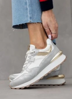 Xti Footwear Sneakers με μεταλλική λεπτομέρεια Xti 140851 - Ασημί