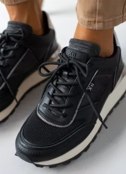 Xti Footwear Sneakers με χρυσή λεπτομέρεια Xti 140314 - Μαύρο -The Fashion Project κατάστημα sneakers me xrusi leptomereia sti sola xti 140314 106520 z7cx