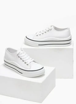 The Fashion Project Sneakers πάνινα με ρίγα στη σόλα - Λευκό 9 The Fashion Project Sneakers πάνινα με ρίγα στη σόλα - Λευκό -The Fashion Project κατάστημα sneakers panina me riga sti sola 111013 cpt1