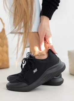 Xti Footwear Sneakers υφασμάτινα Xti 140729 - Μαύρο
