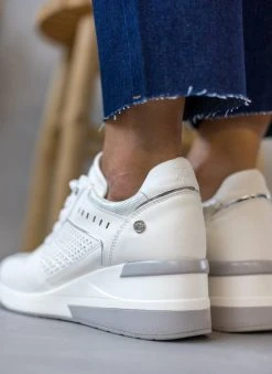 Xti Footwear Sneakers Wedges με στρας Xti 141154 - Λευκό -The Fashion Project κατάστημα sneakers wedges me stras xti 141154 110327 0vzx